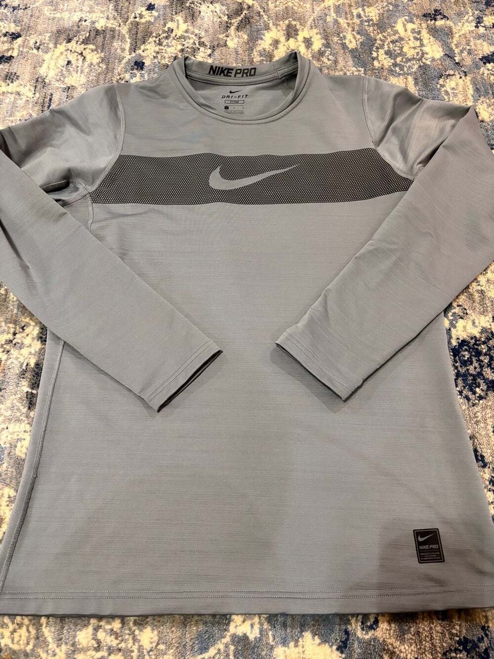 Nike Pro Dri-Fit Fitted Size L Gray Long Sleeve